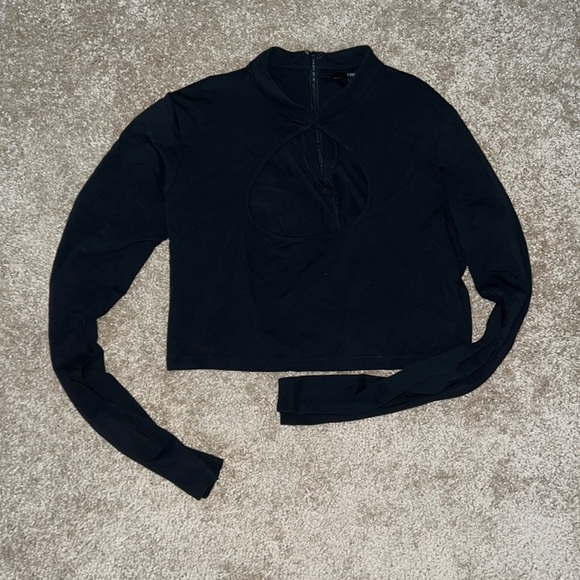 Forever 21 Tops - Cut out front crop